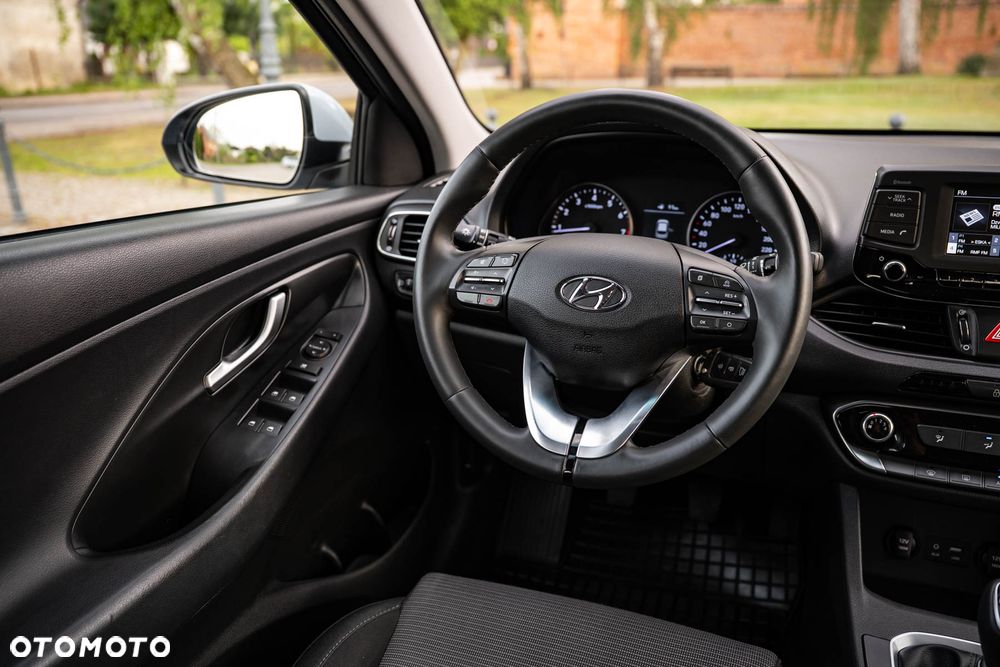Hyundai i30 1.4 Classic + - 26