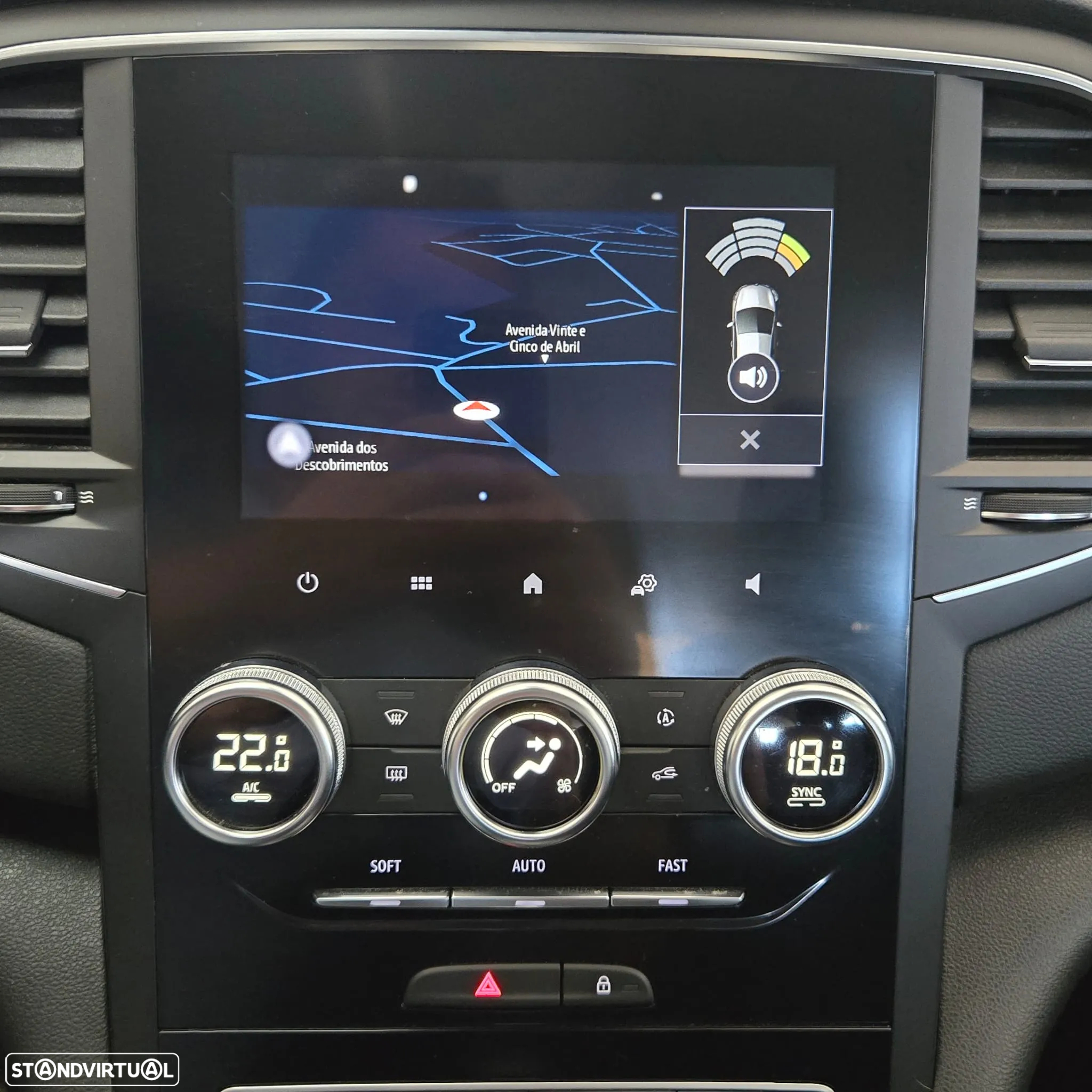 Renault Mégane Sport Tourer 1.6 E-Tech Plug-In Zen - 15