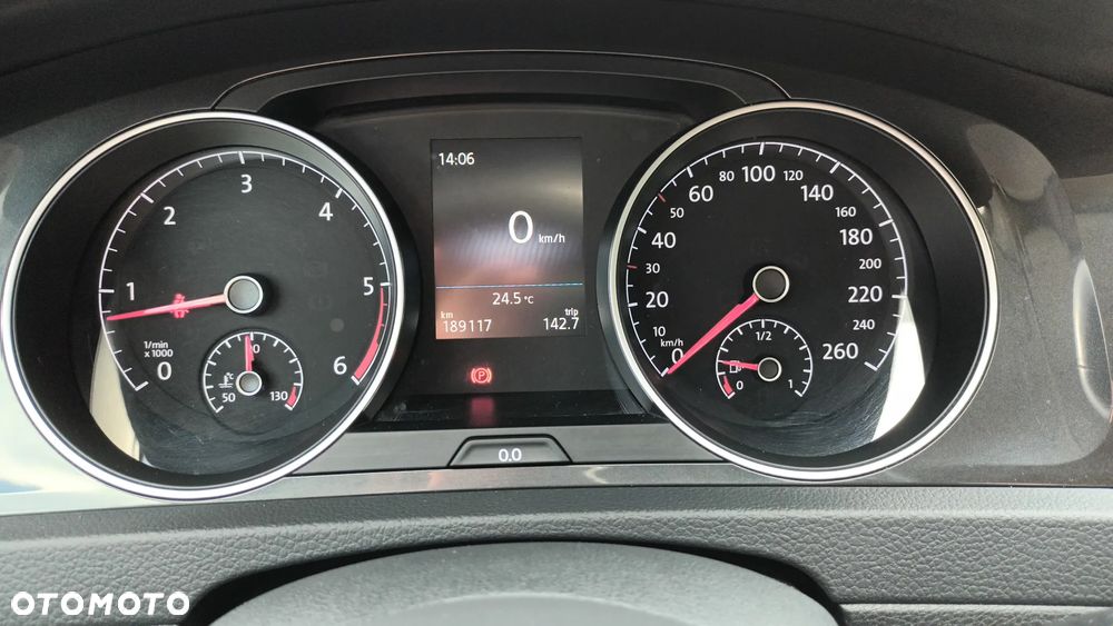 Volkswagen Golf 1.6 TDI BMT Comfortline - 9