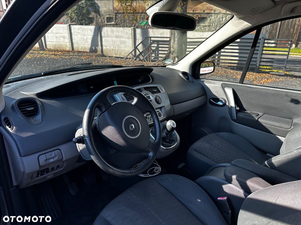 Renault Scenic - 8