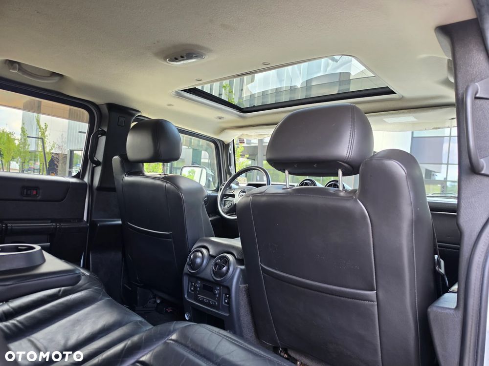 Hummer H2 6.0 V8 - 24