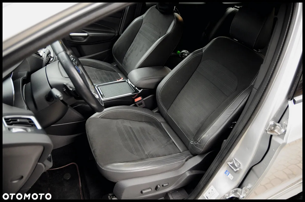 Ford Kuga 2.0 TDCi 4WD Titanium - 26