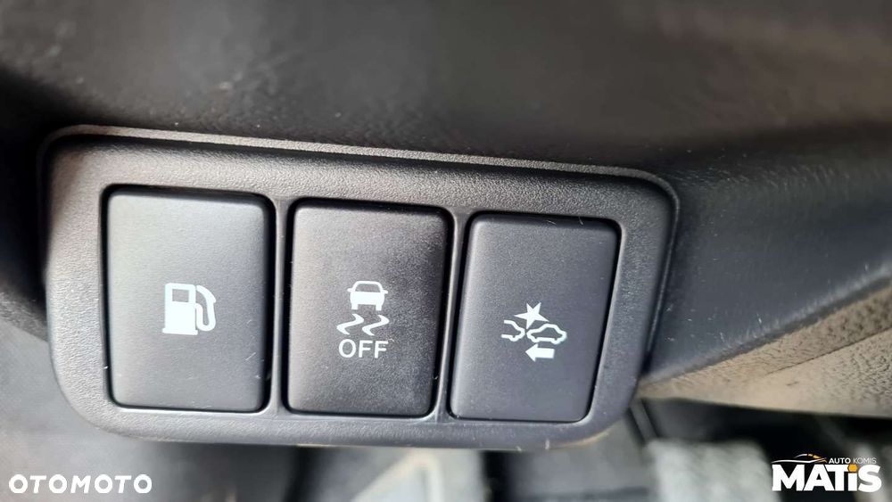 Toyota Avensis - 31
