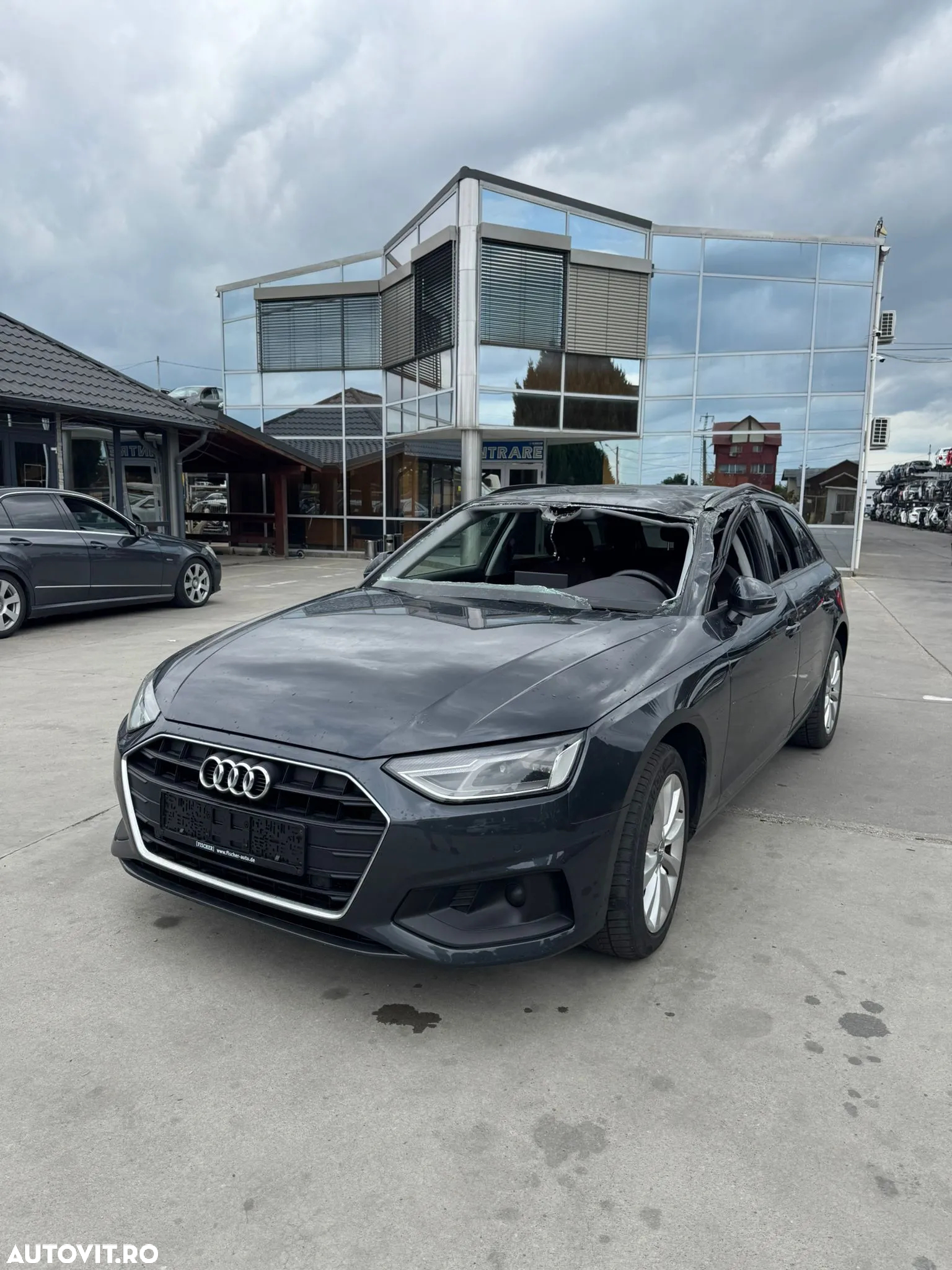 Audi A4 Avant 2.0 40 TDI S tronic S Line - 2