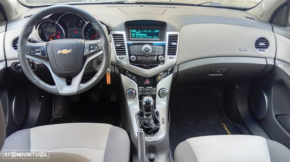 Chevrolet Cruze 2.0 VCDi LT - 9