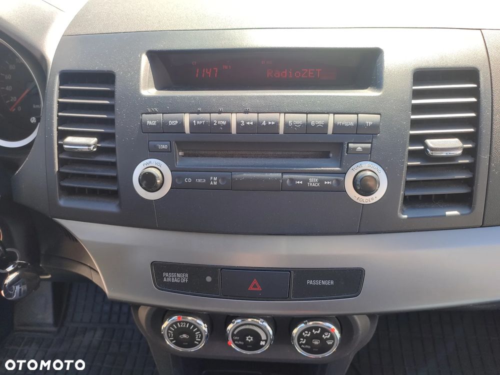 Mitsubishi Lancer 1.8 Intense - 23