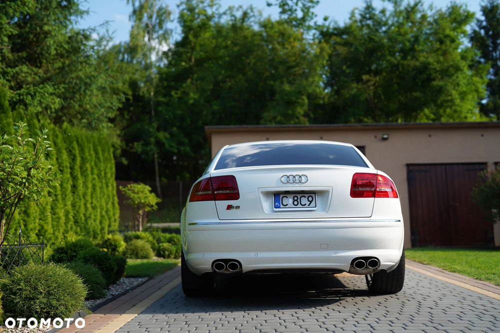 Audi S8 5.2 FSI Quattro - 11