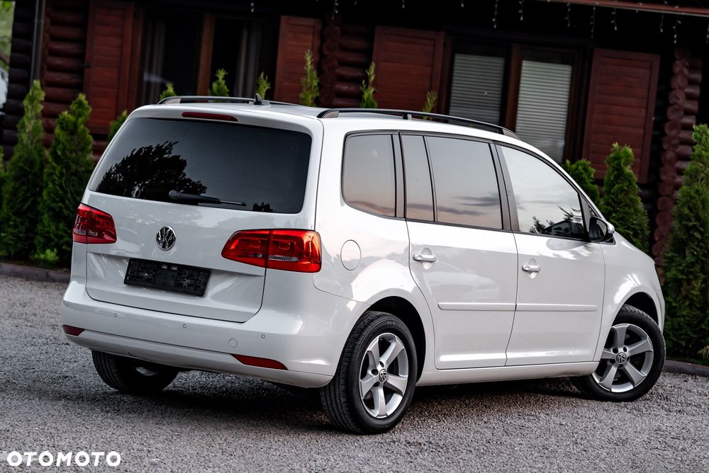 Volkswagen Touran 2.0 TDI DPF DSG Highline - 13