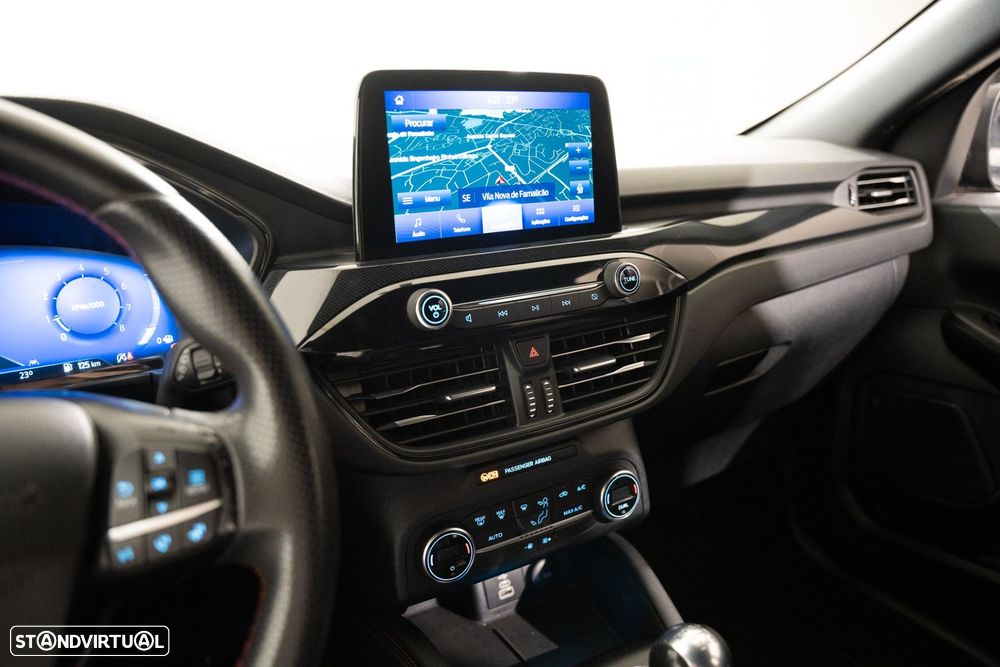 Ford Kuga 1.5 EcoBoost ST-Line - 17