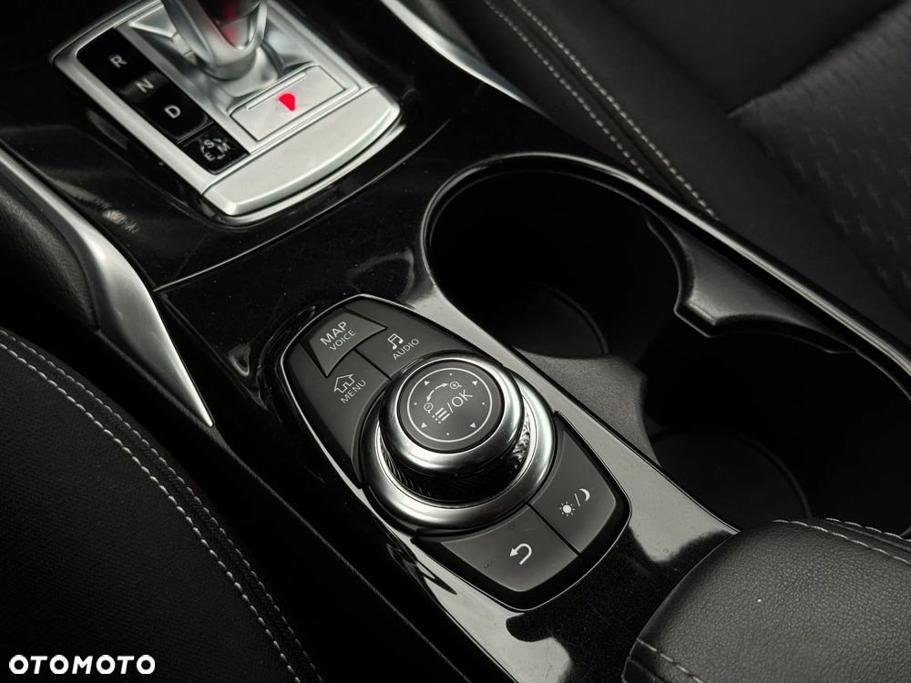 Infiniti Q30 2.2d Sport AWD 7DCT - 37