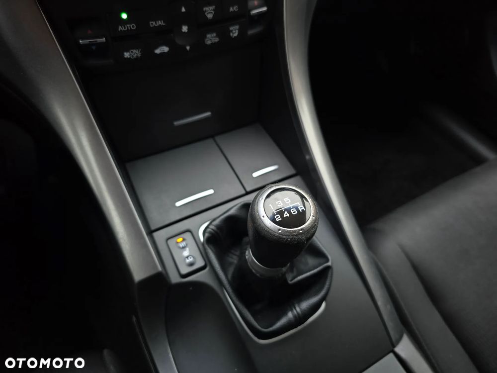 Honda Accord 2.0 Elegance Advantage - 28