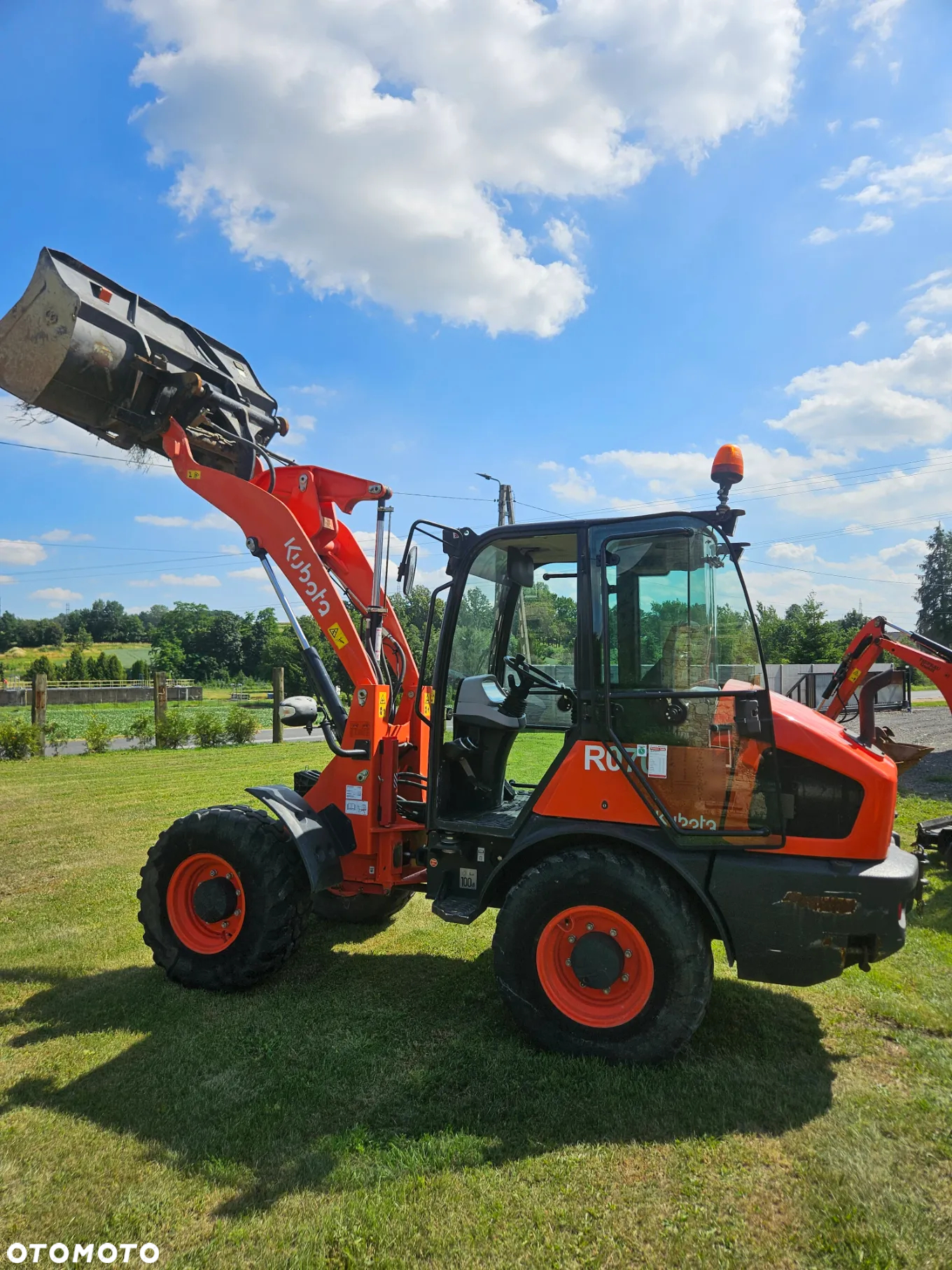 Kubota R070 R065 R060 - 24
