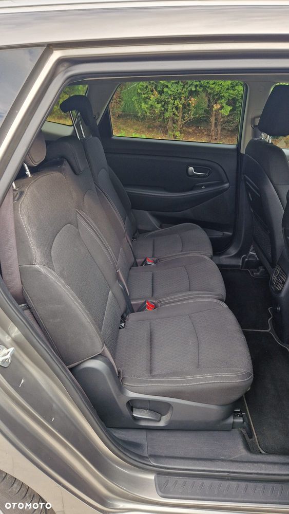 Kia Carens 1.7 CRDi XL - 10