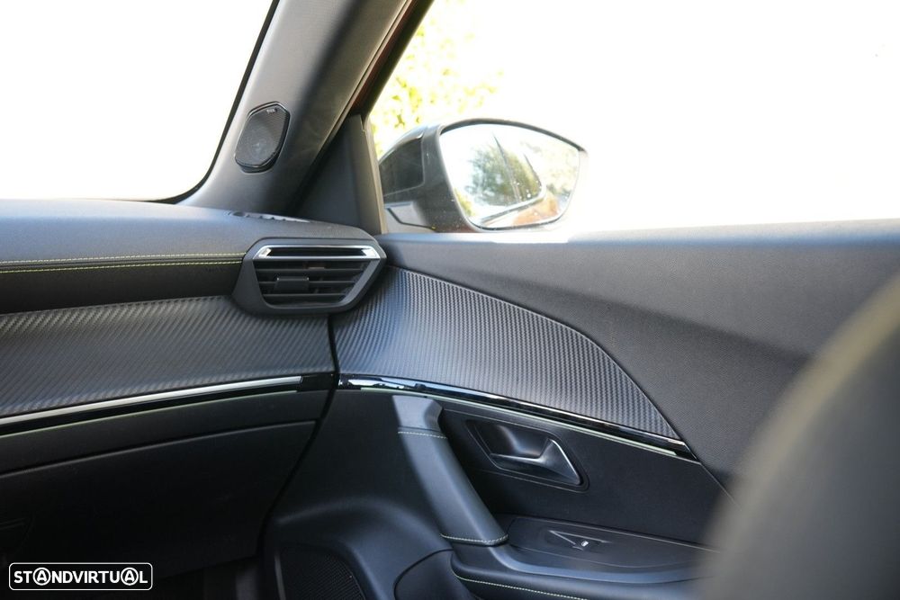 Peugeot 2008 1.2 PureTech GT Line - 25