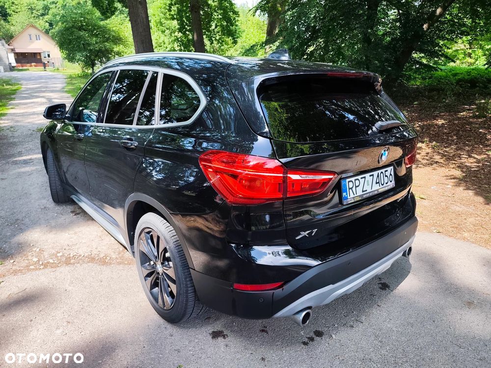 BMW X1 xDrive28i xLine - 8