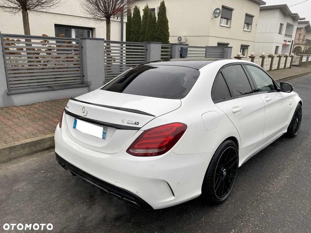 Mercedes-Benz Klasa C AMG 63 S AMG Speedshift 7G-MCT - 4