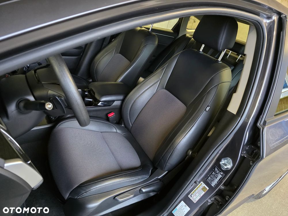 Honda Clarity - 16