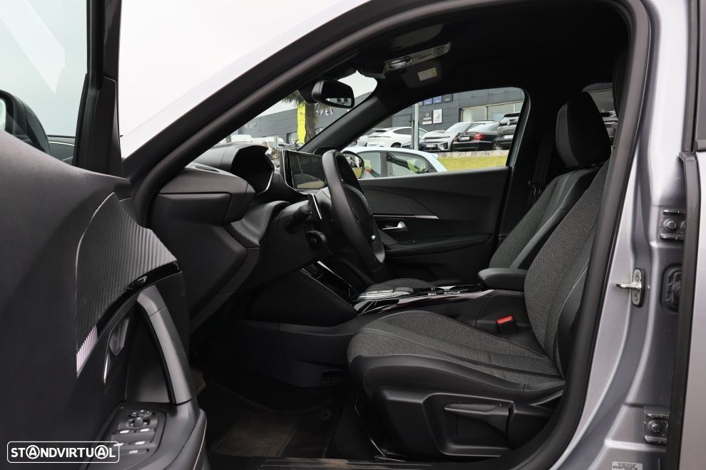 Peugeot 2008 1.2 Hybrid Allure e-DCS6 - 15