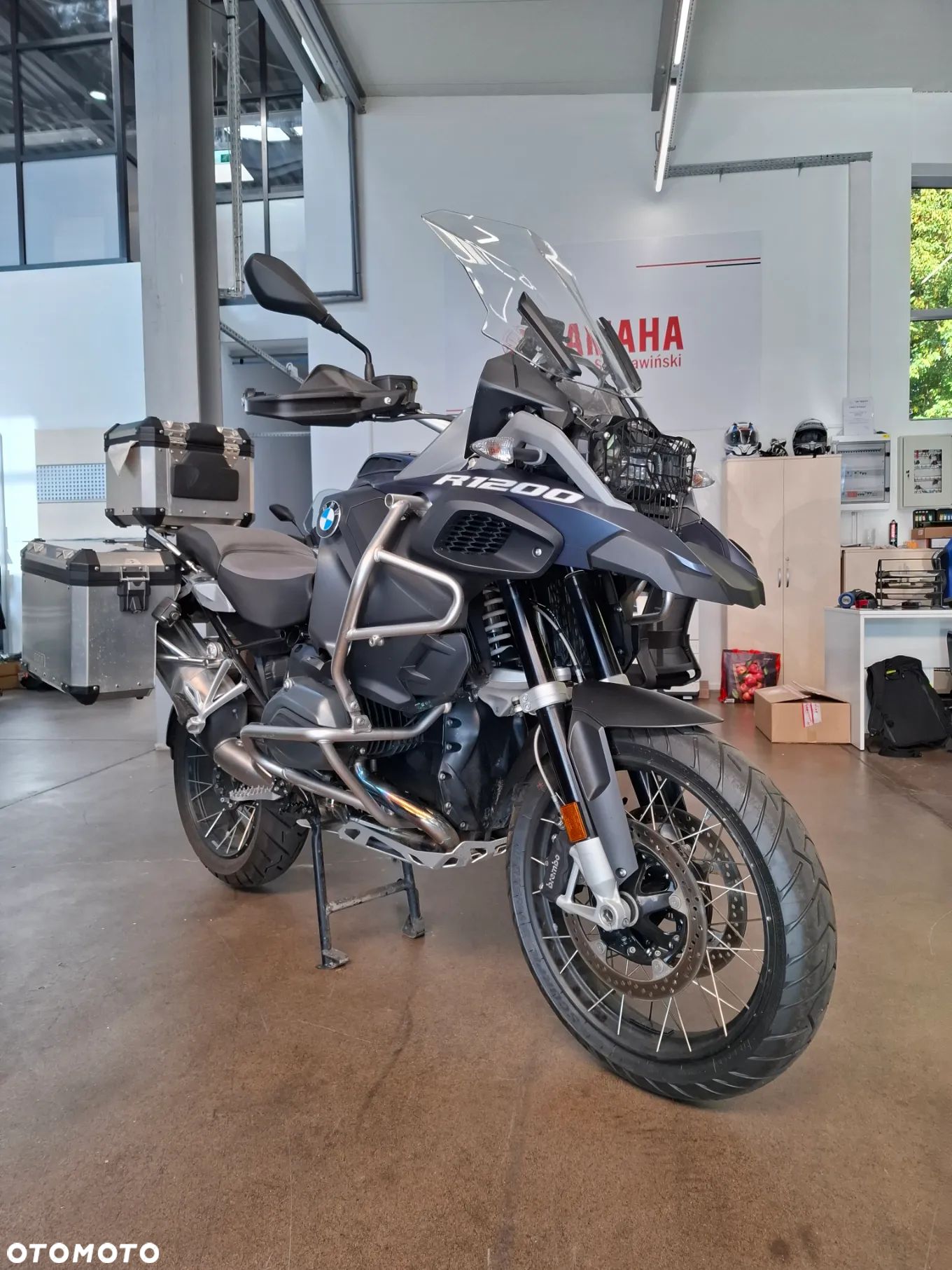 BMW R - 1