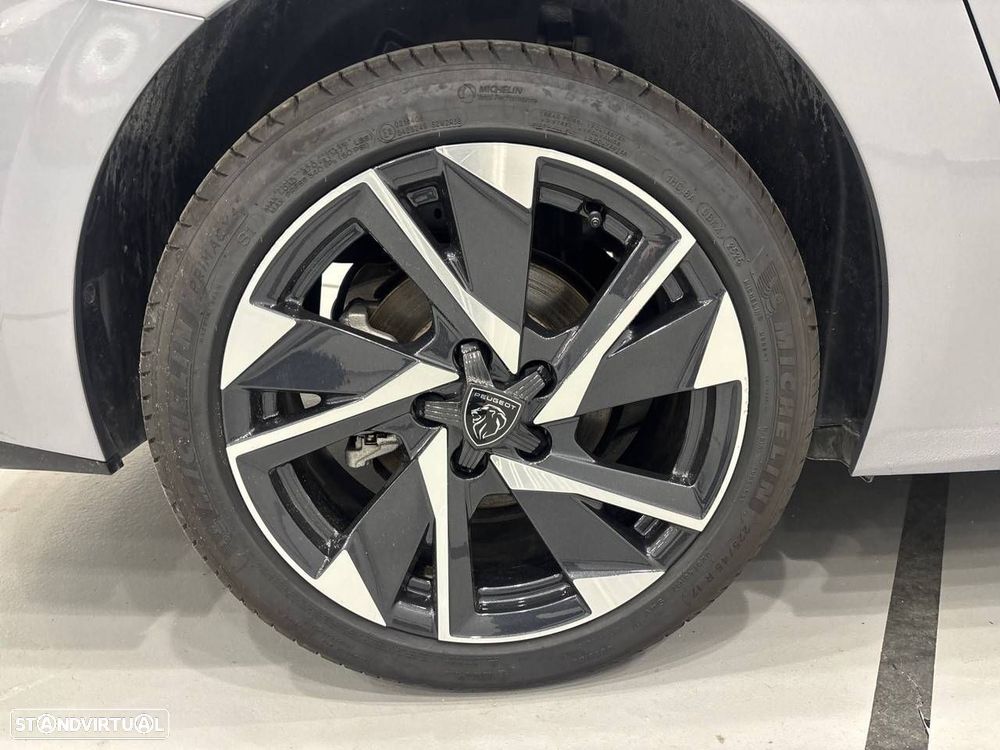 Peugeot 308 SW 1.2 Hybrid Allure e-DCS6 - 11