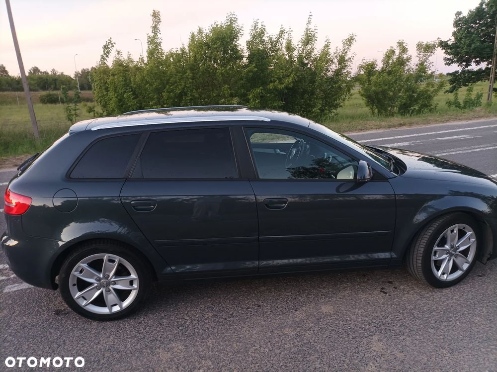 Audi A3 Sportback 1.8 TFSI Attraction - 4