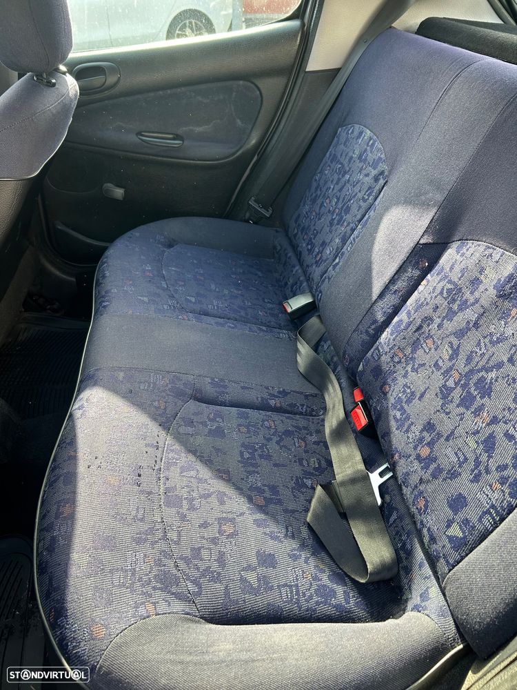 Peugeot 206 1.1 XR - 7
