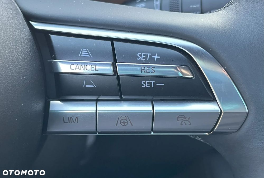 Mazda 3 SKYACTIV-X 2.0 M-Hybrid - 20