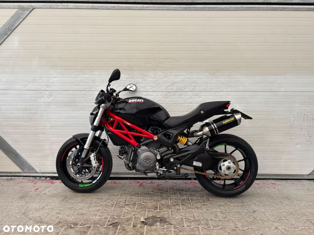 Ducati Monster - 1