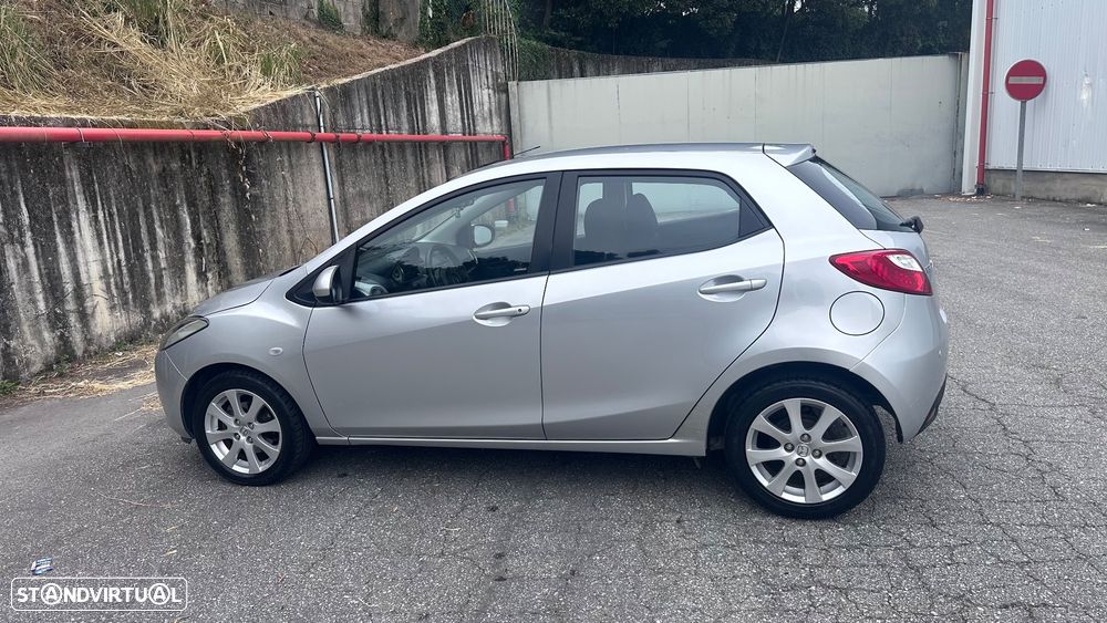 Mazda 2 1.4 MZ-CD Comfort - 4