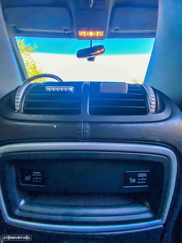 Porsche Cayenne Turbo - 13