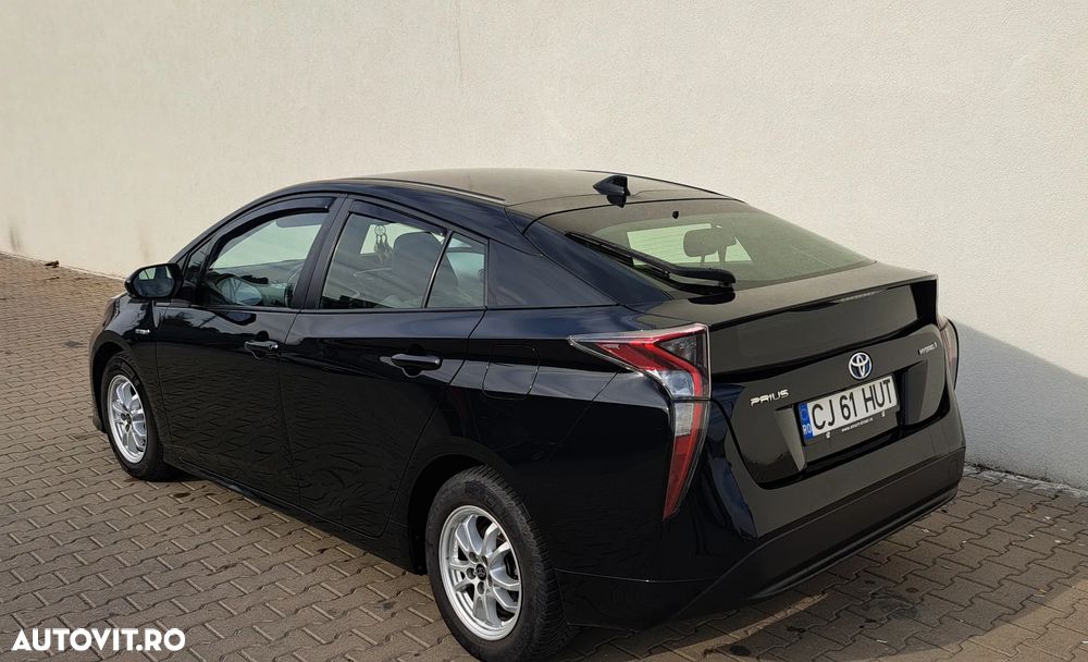 Toyota Prius Hybrid Comfort - 2