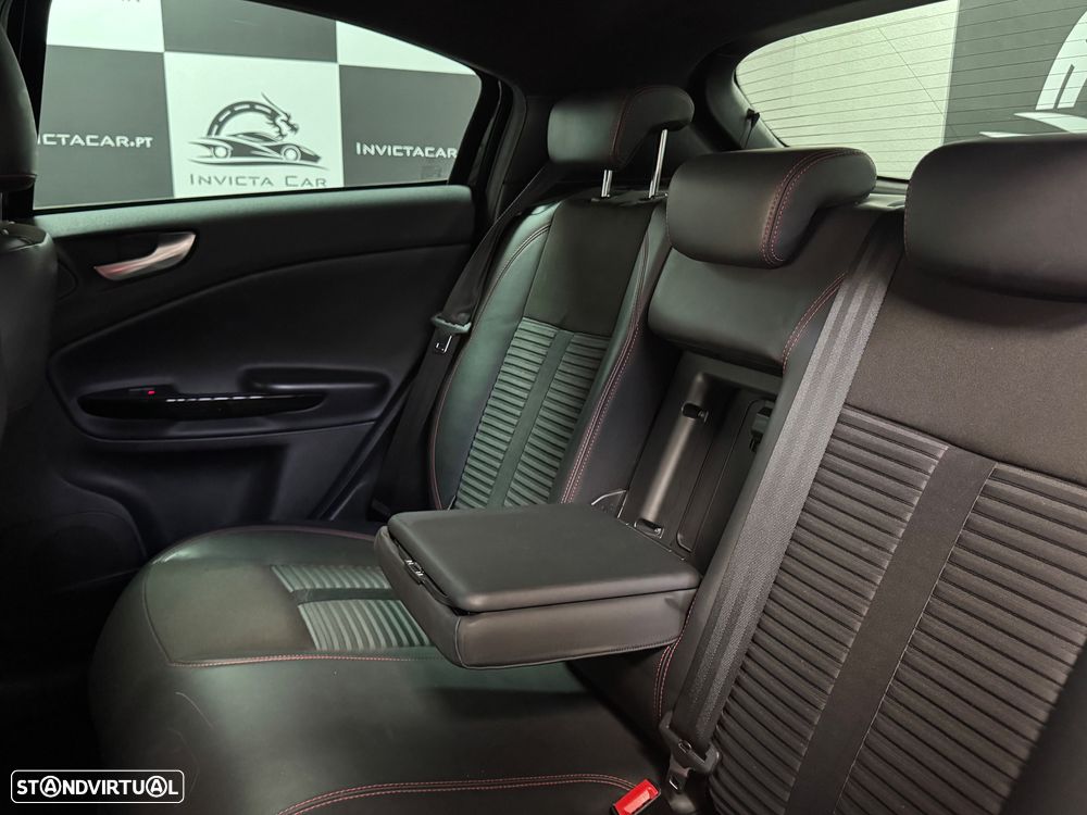 Alfa Romeo Giulietta 1.6 JTDM Veloce - 37