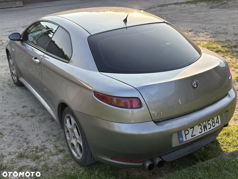 Alfa Romeo GT - 4