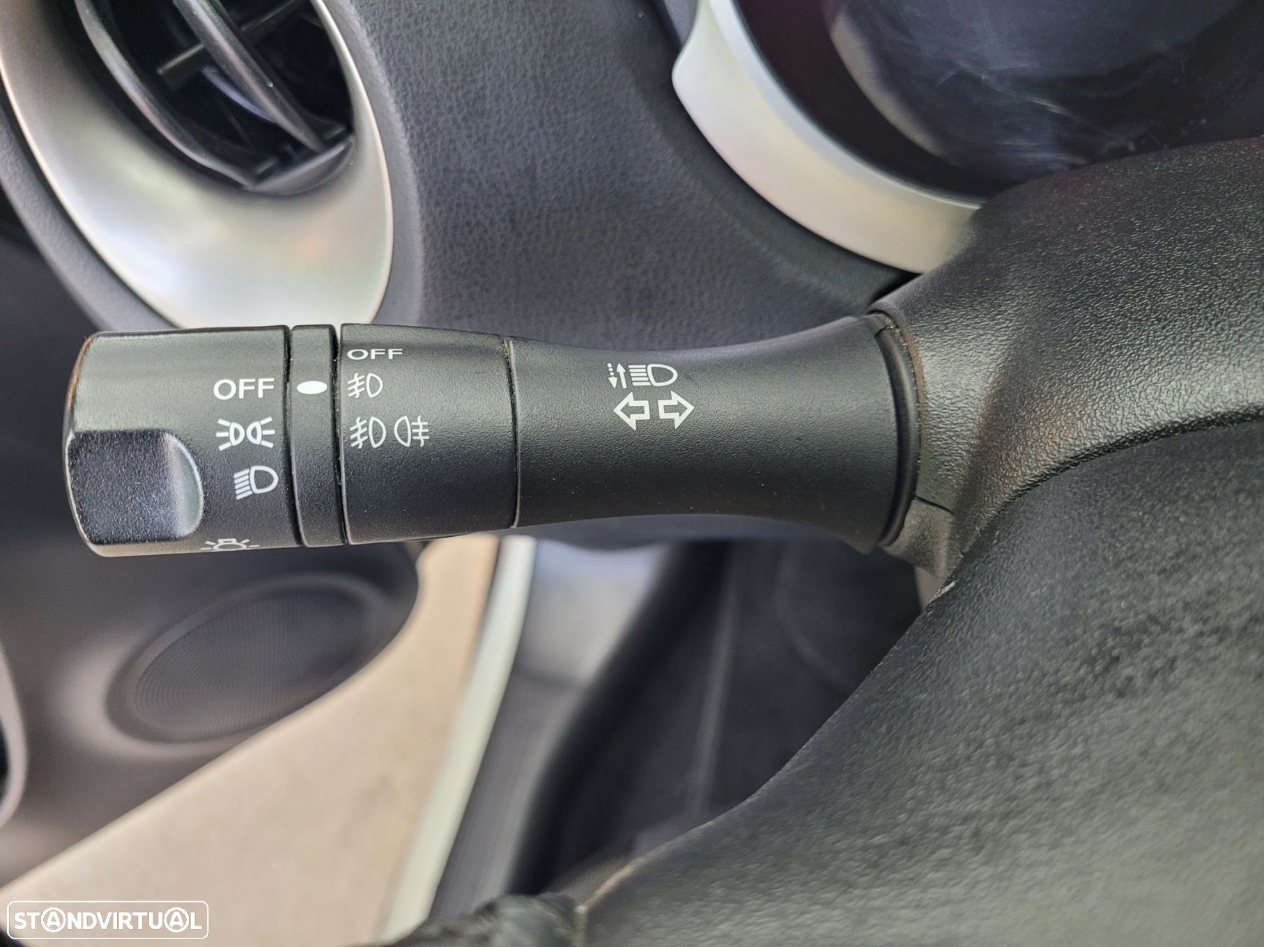 Nissan Juke 1.6 Eco Acenta Connect - 25