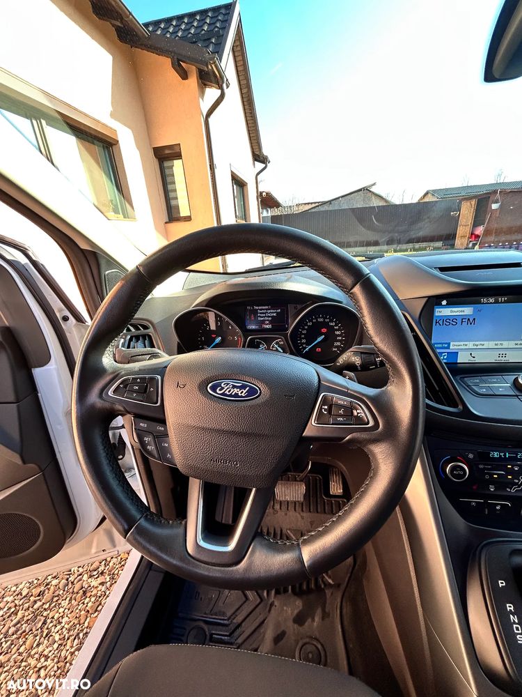 Ford Kuga 2.0 TDCi 4WD Powershift ST-Line - 20