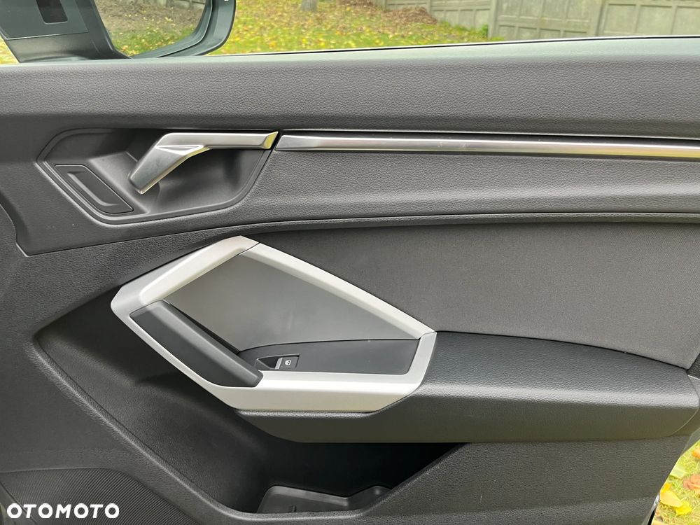 Audi Q3 35 TFSI S tronic - 29