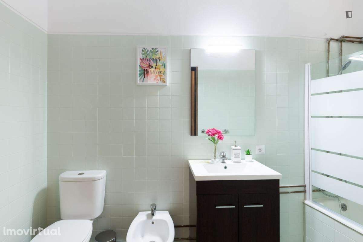 Apartamento com 3 quartos - localizado em Massarelos Porto - Grande imagem: 4/14