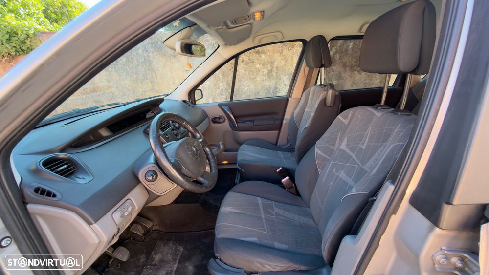 Renault Scénic 1.5 dCi Confort Dynamique - 6