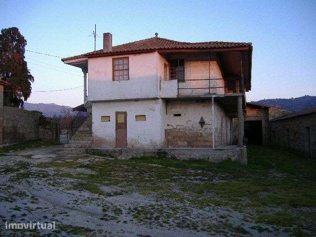 Quinta em Chaves Terreno 50 Ha (500 mil M2) Construção 1.593 m2 - Grande imagem: 2/34