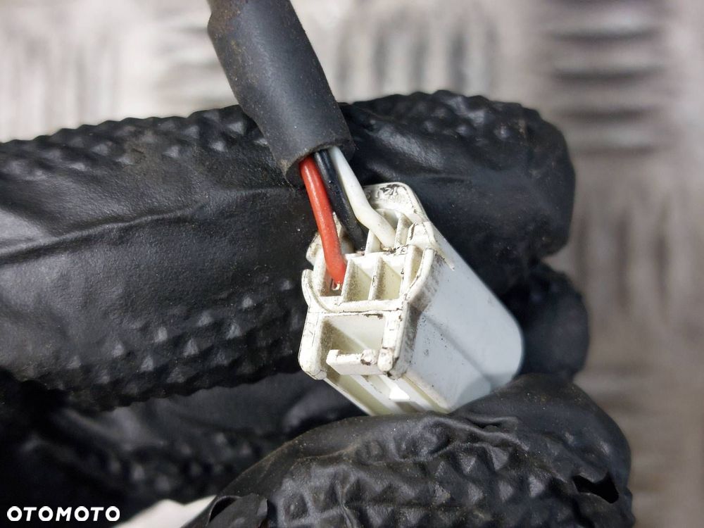 LUSTERKO LEWE ELEKTRYCZNE TOYOTA YARIS II 3 PIN EU - 6