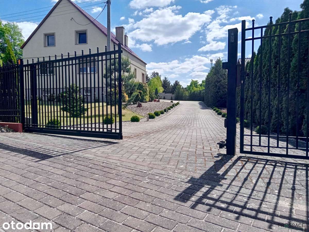Na sprzedaż przestronne mieszkanie z ogrodem