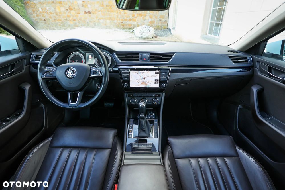 Skoda Superb 2.0 TDI 4x4 DSG L&K - 6
