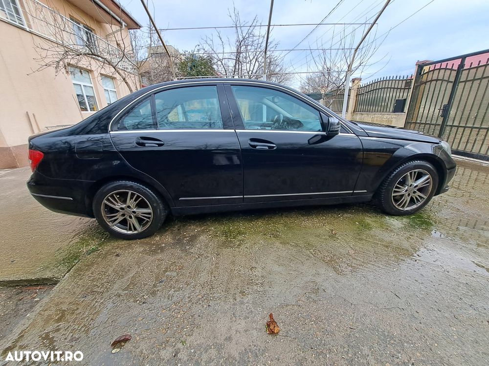 Mercedes-Benz C - 4