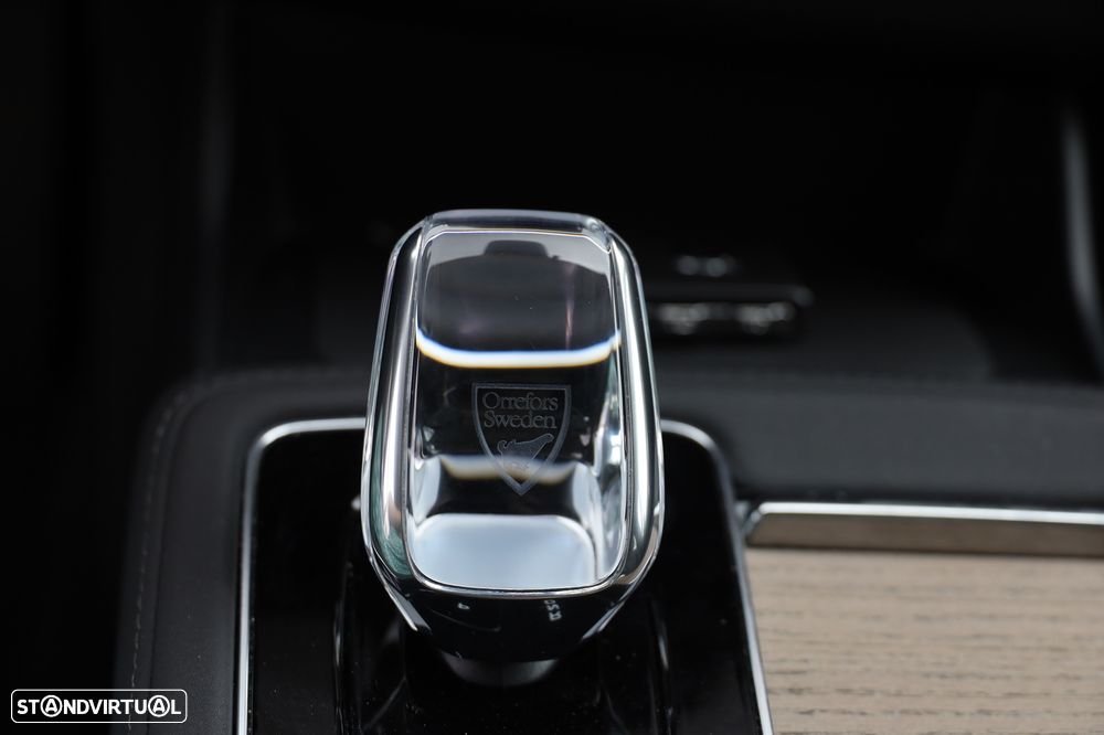 Volvo XC 90 2.0 T8 PHEV Plus Dark AWD - 27