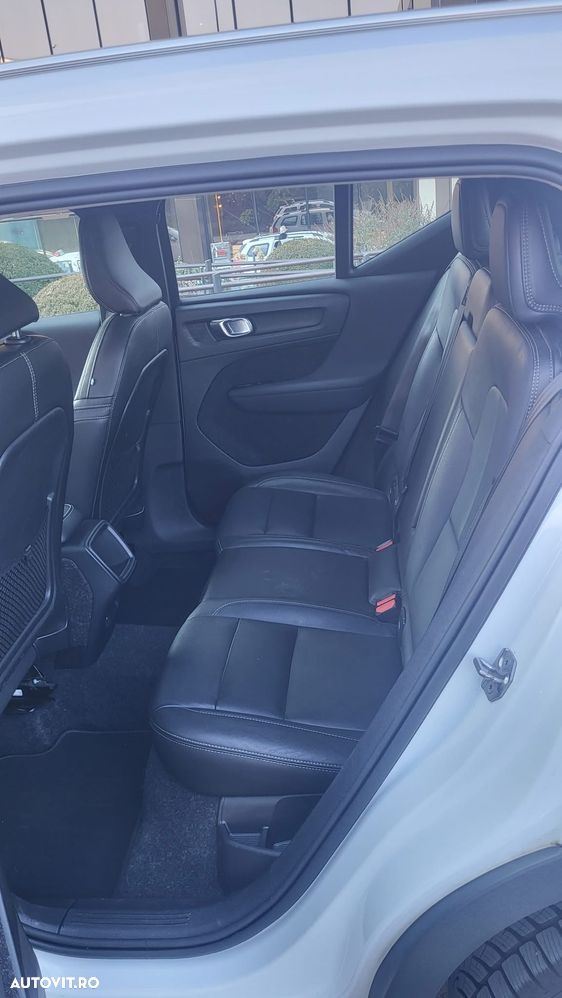 Volvo XC 40 D3 Momentum Pro - 9