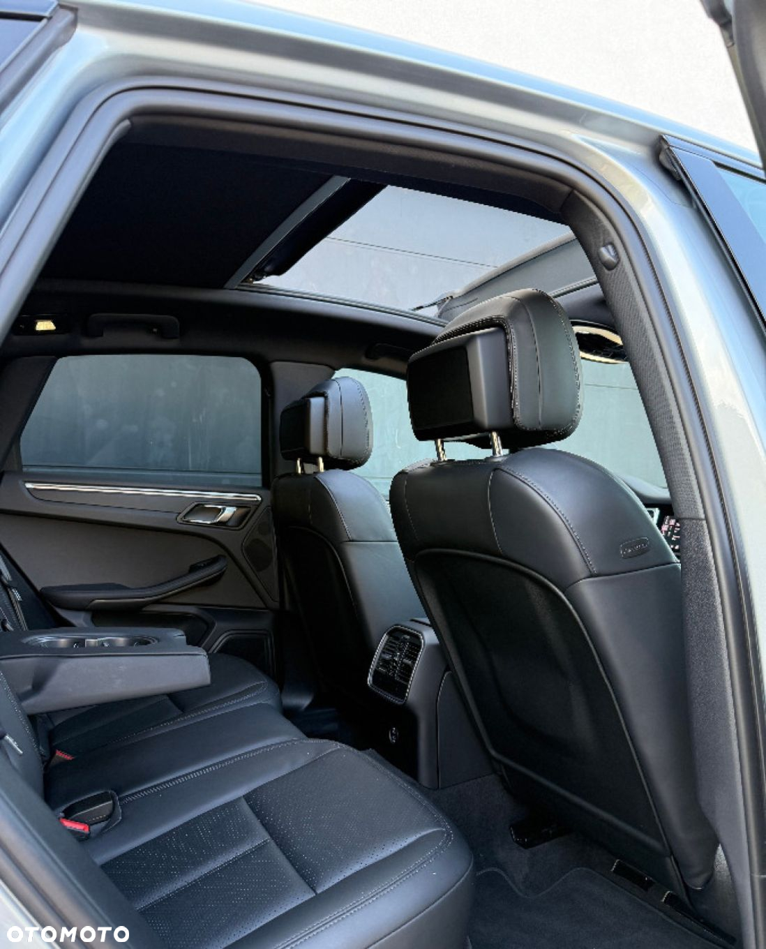 Porsche Macan T - 19