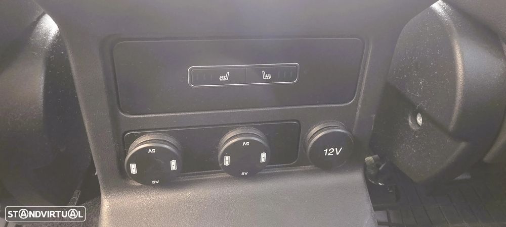 Jaguar F-Pace 20d AWD Aut. R-Sport - 15