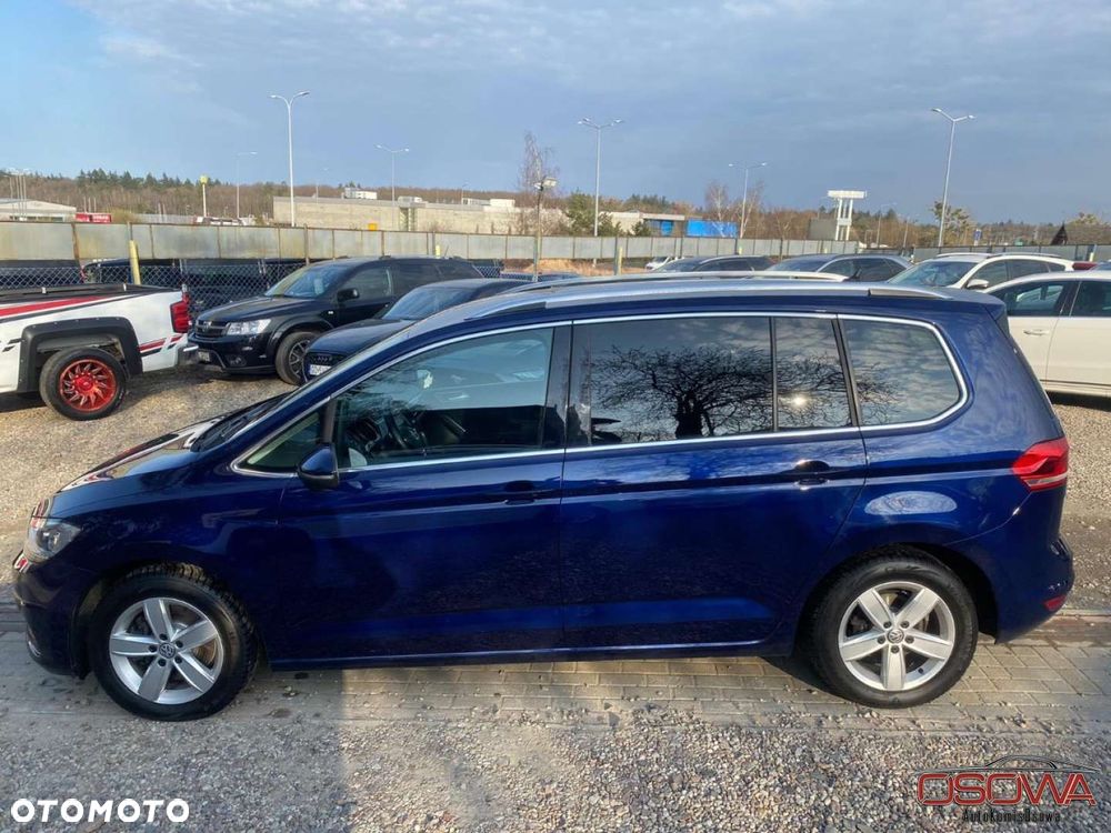 Volkswagen Touran - 8