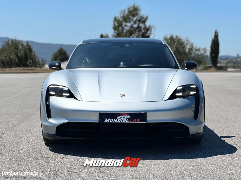 Porsche Taycan Cross Turismo 4 - 7