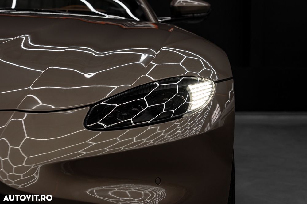 Aston Martin V8 Vantage Standard - 7